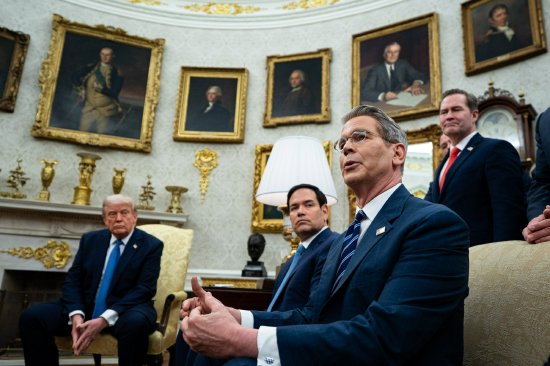 权威配资之家官网 身陷“群聊门”的沃尔兹靠边站 特朗普让卢比奥暂时外交国安两肩挑